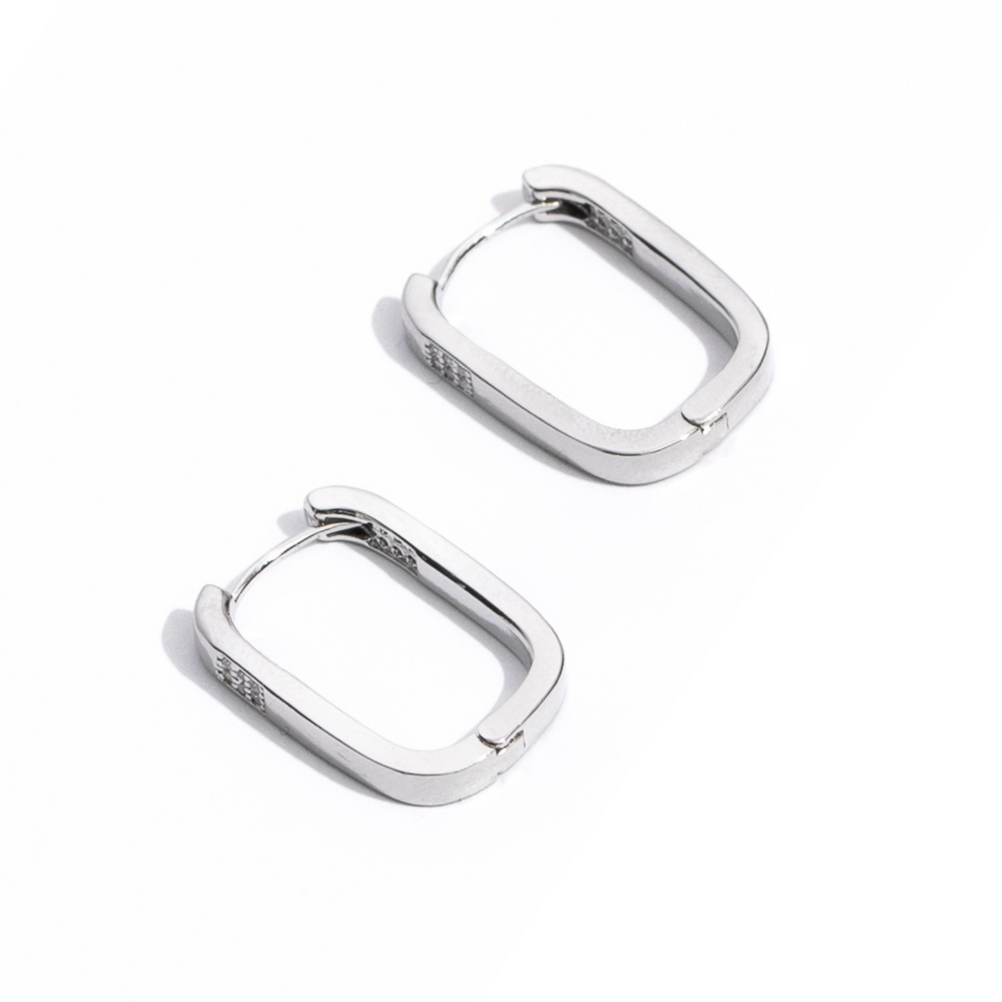 Bonnie Hoops