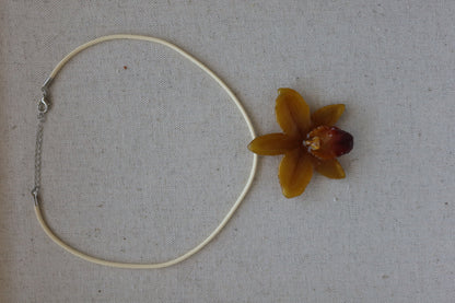 Dendrobium Formosum Orchid Pendant Necklace (Style 06)