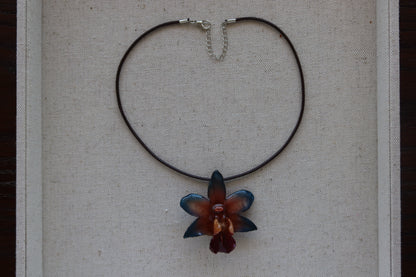 Dendrobium Formosum Orchid Pendant Necklace (Style 04)